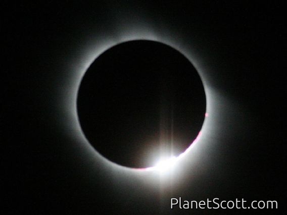 Total Solar Eclipse - The Diamond ring and prominences