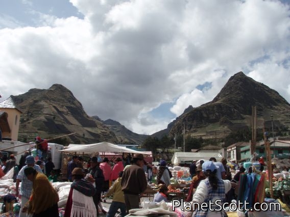 Zumbahua market (pronounced Zoom-BAH-wah)