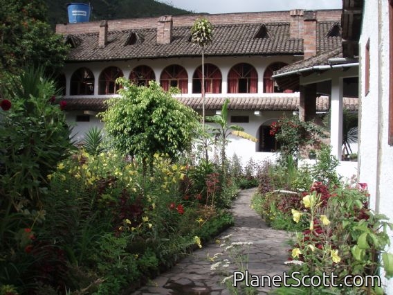 L'Auberge, Baños ($12 per person)