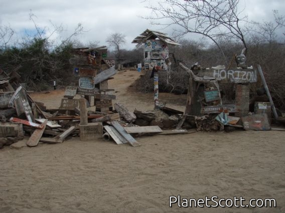 Post Office Bay, Isla Floreana